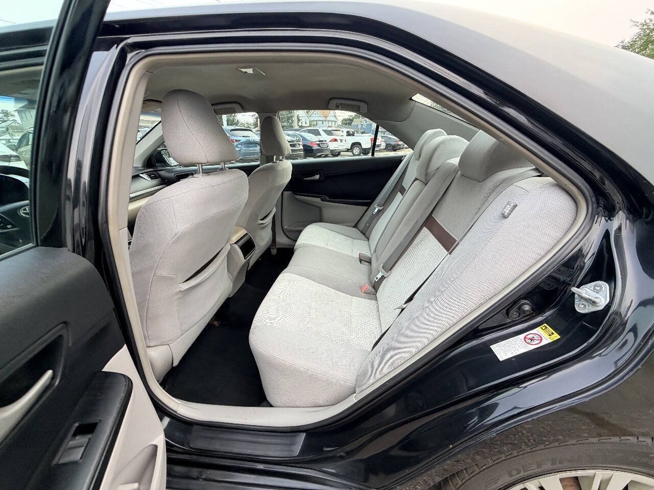 Used 2012 Toyota Camry LE FWD image 40