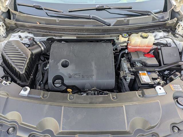 Used 2020 Chevrolet Traverse LT image 23