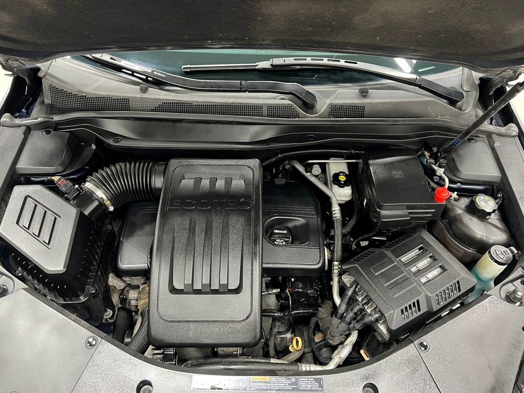 Used 2017 Chevrolet Equinox LS image 27