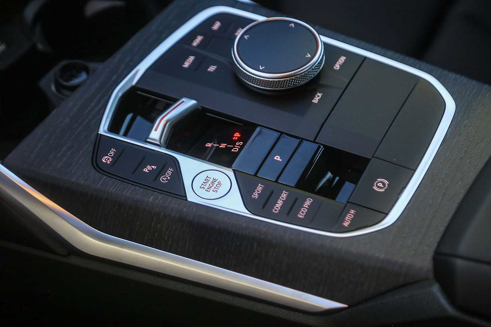 New 2026 BMW 330i Sedan w/ Convenience Package image 16