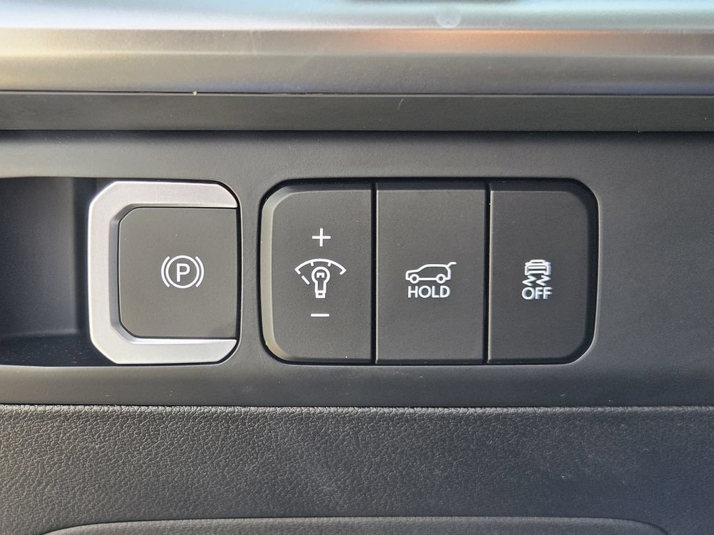 Used 2026 Hyundai Santa Fe SEL FWD image 24