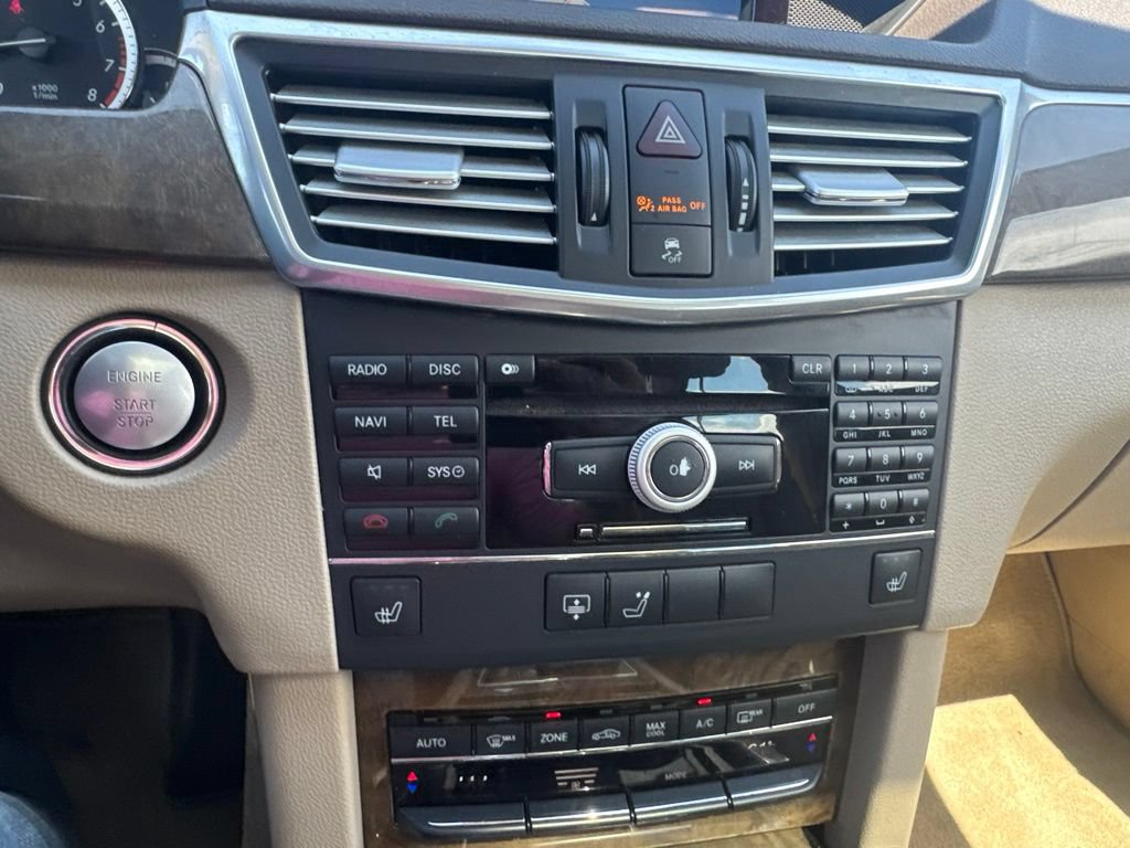Used 2010 Mercedes-Benz E 350 Sedan image 21