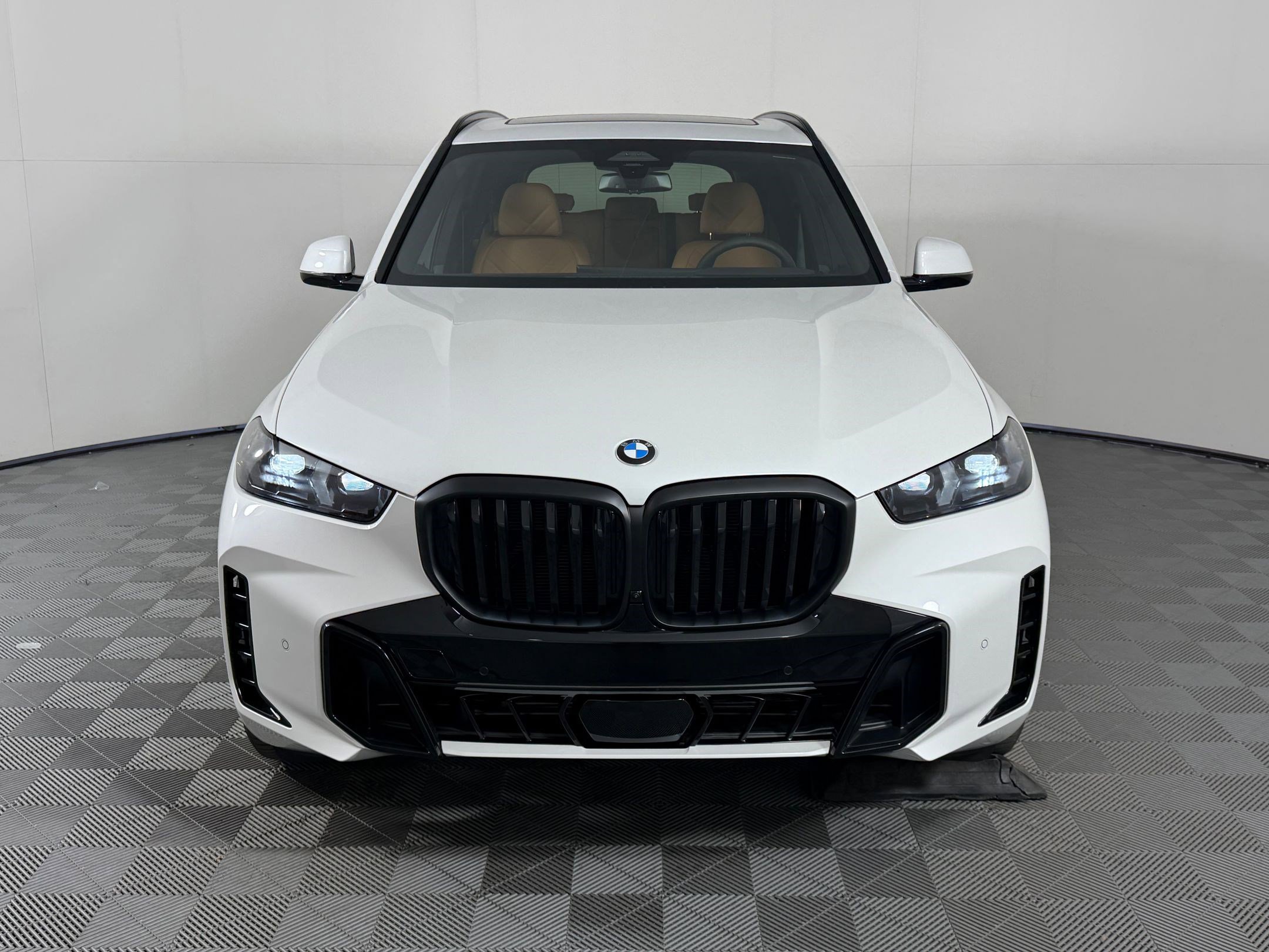 New 2026 BMW X5 sDrive40i image 6