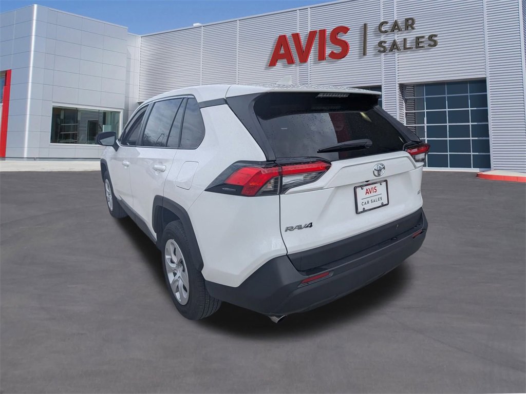 Used 2025 Toyota RAV4 LE image 9