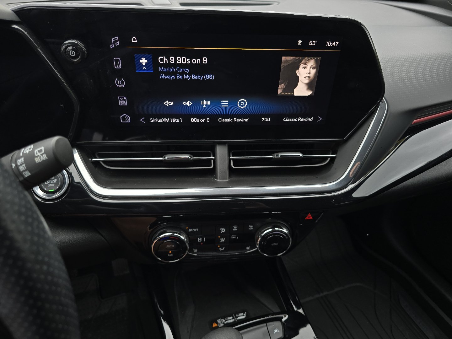 Certified 2024 Chevrolet Trax RS w/ Sunroof Package FWD image 34