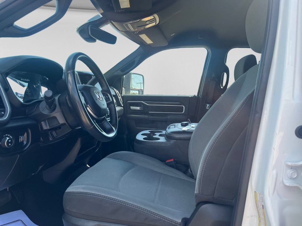 Used 2024 RAM 2500 Big Horn AWD/4WD image 16