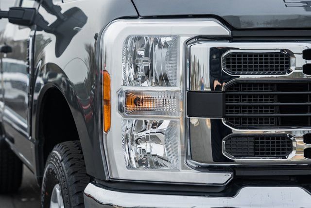 New 2026 Ford F350 XLT AWD/4WD image 22