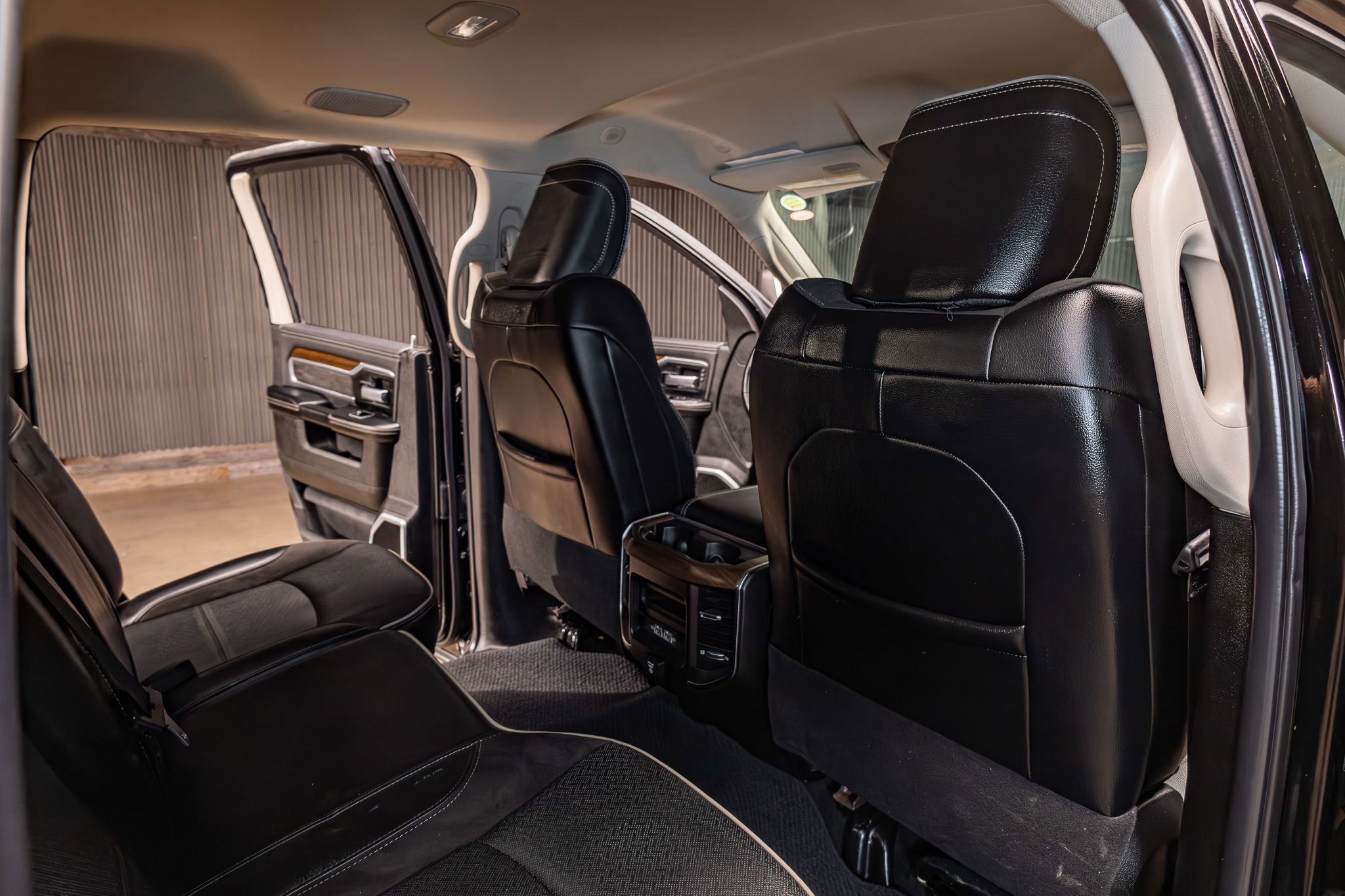 Used 2023 RAM 2500 Laramie image 25