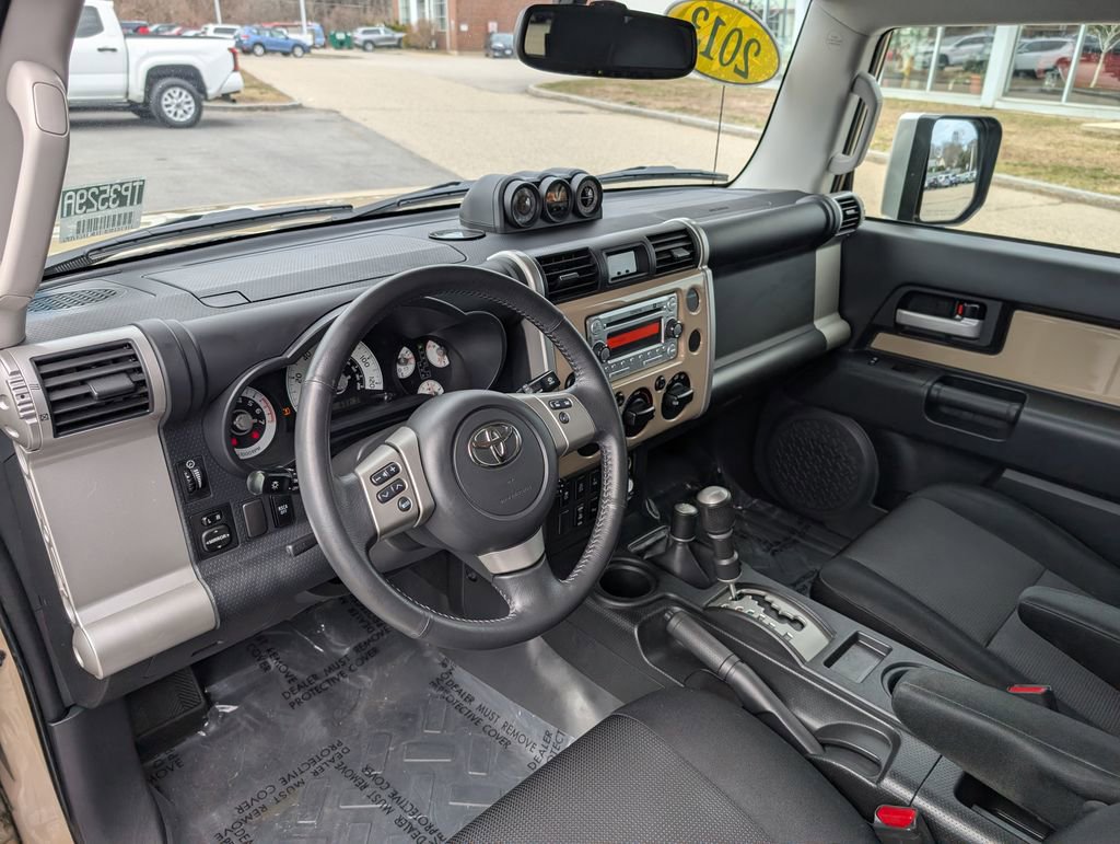 Used 2013 Toyota FJ Cruiser 4WD w/ Upgrade Pkg image 18
