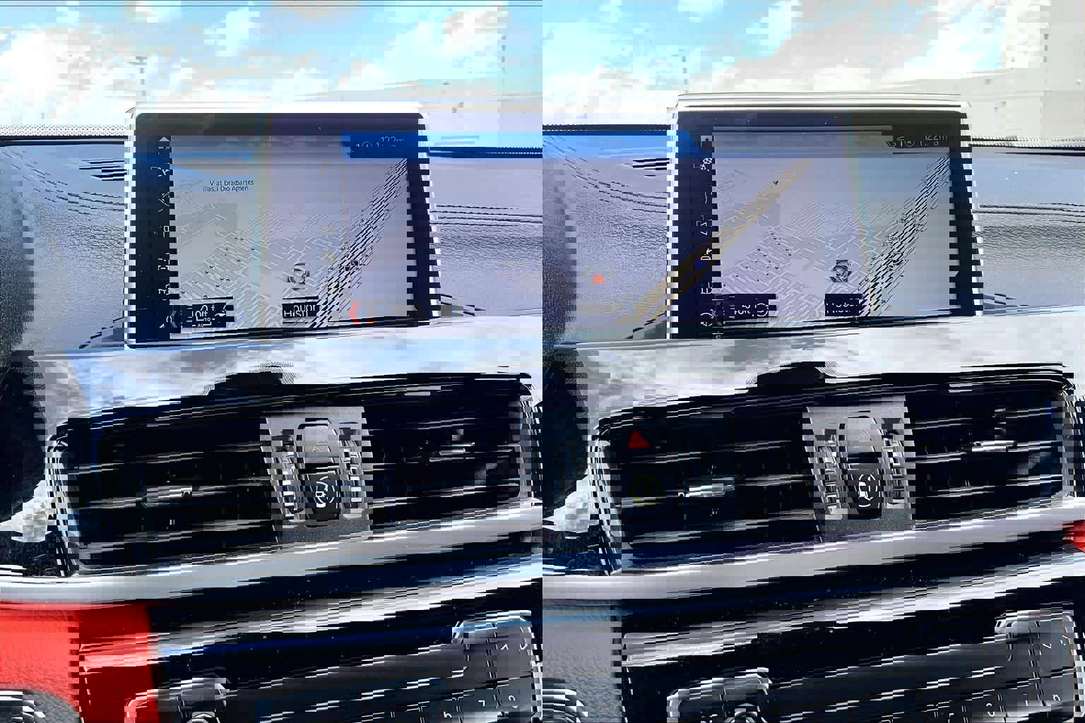 Used 2022 BMW X2 M35i w/ Shadowloine Package AWD/4WD image 34