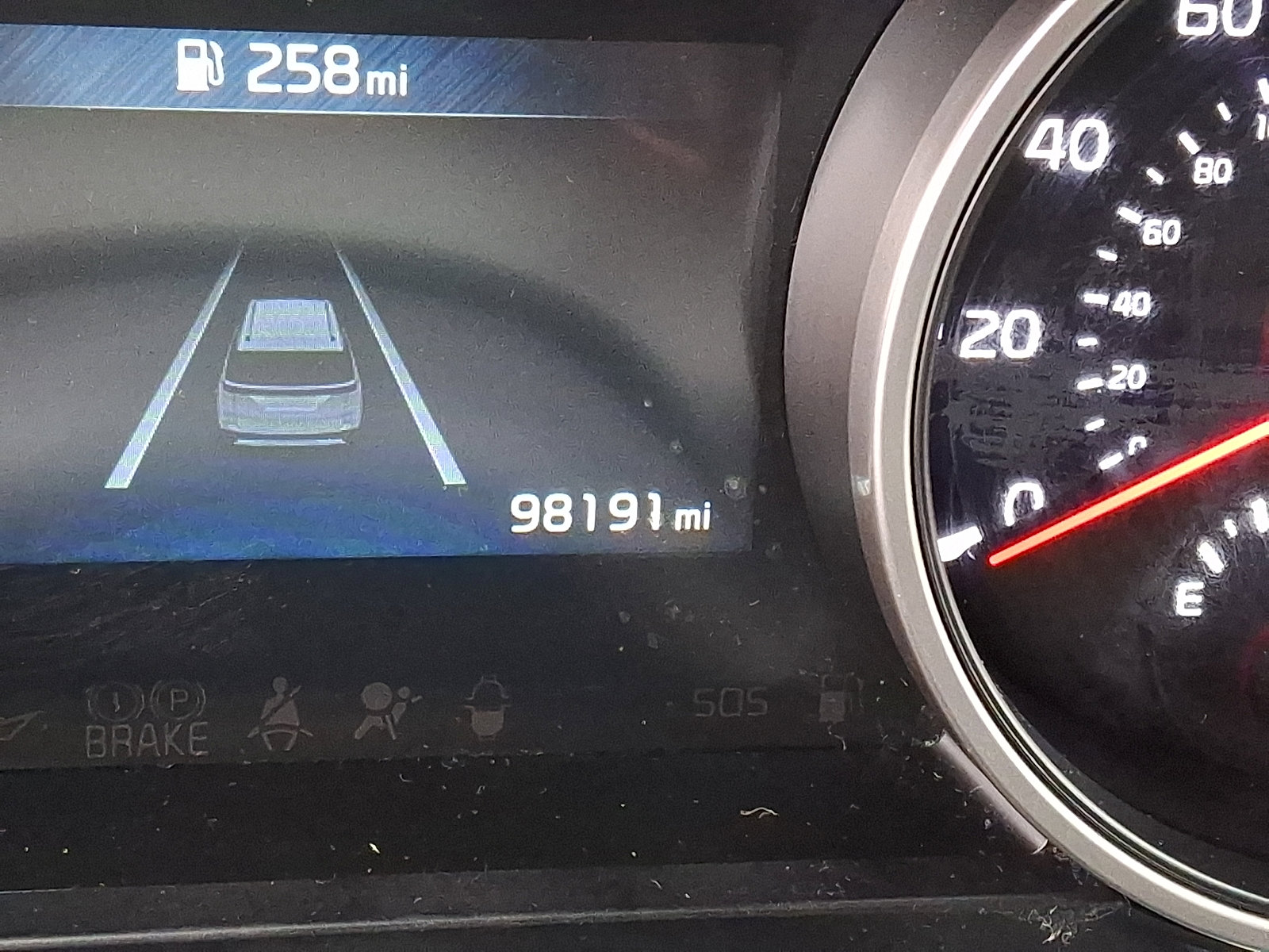 Used 2022 Kia Carnival LX image 20