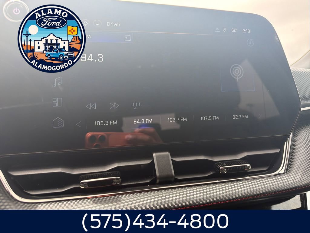 Used 2025 Chevrolet Equinox RS AWD/4WD image 18