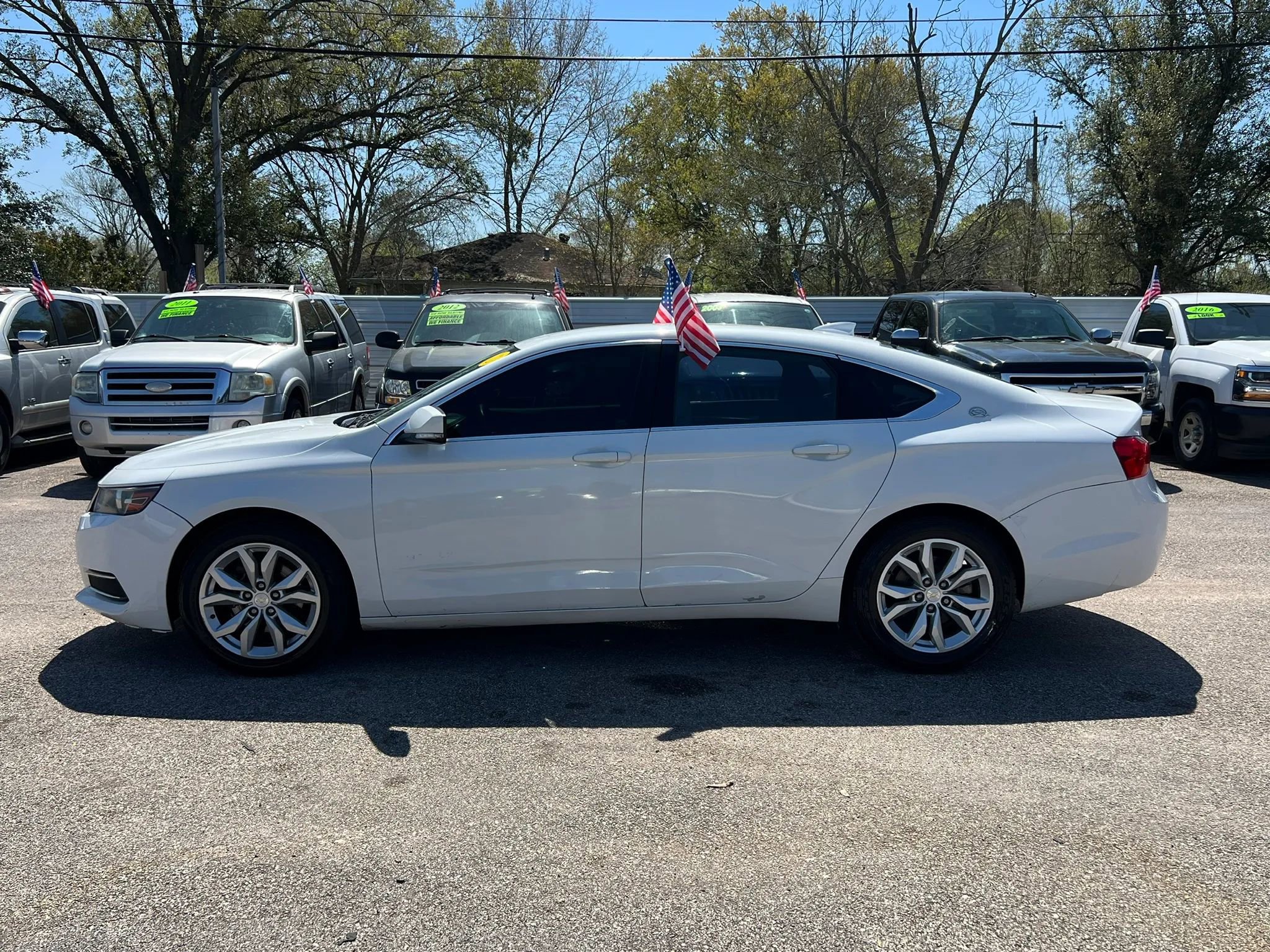 Used 2017 Chevrolet Impala LT FWD image 9