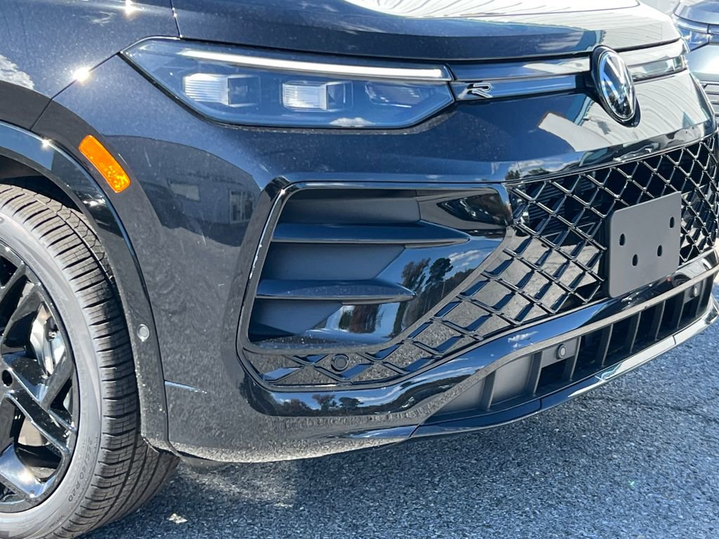 New 2026 Volkswagen Tiguan SE R-Line video 2