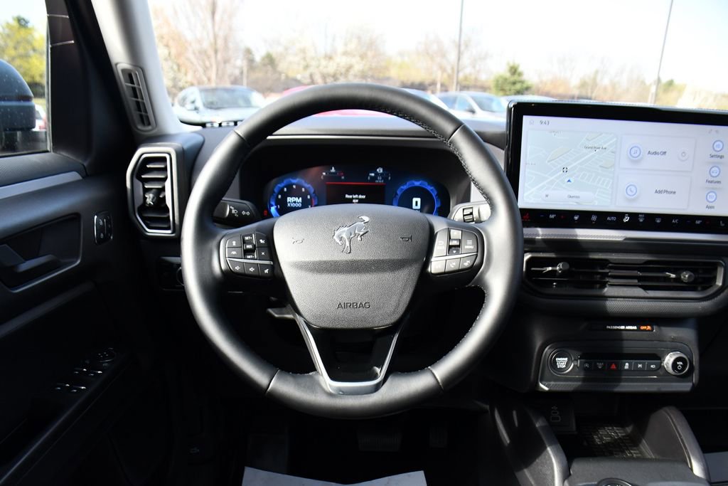 Used 2025 Ford Bronco Sport Outer Banks w/ Outer Banks Tech Package+ AWD/4WD image 12