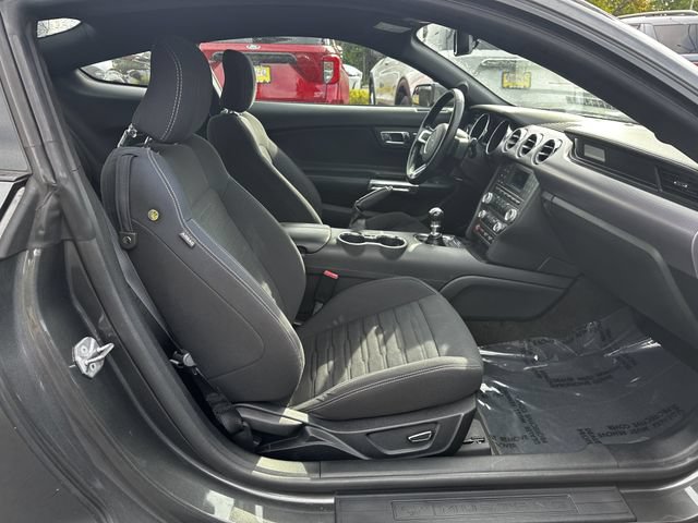Certified 2017 Ford Mustang GT w/ Black Accent Package RWD image 31