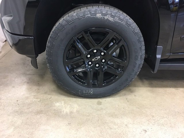 New 2026 Chevrolet Silverado 1500 High Country w/ Midnight Edition image 12