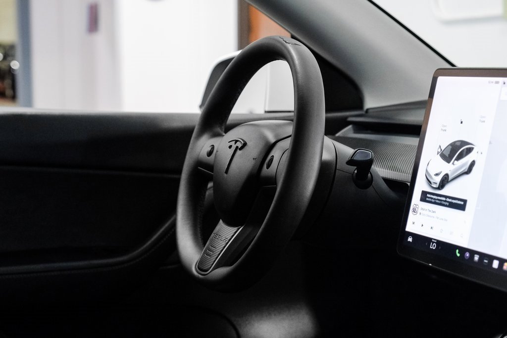 Used 2020 Tesla Model Y Performance image 22