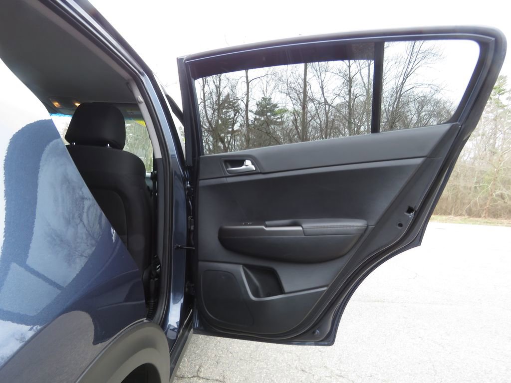 Used 2021 Kia Sportage LX w/ LX AWD Popular Package image 15