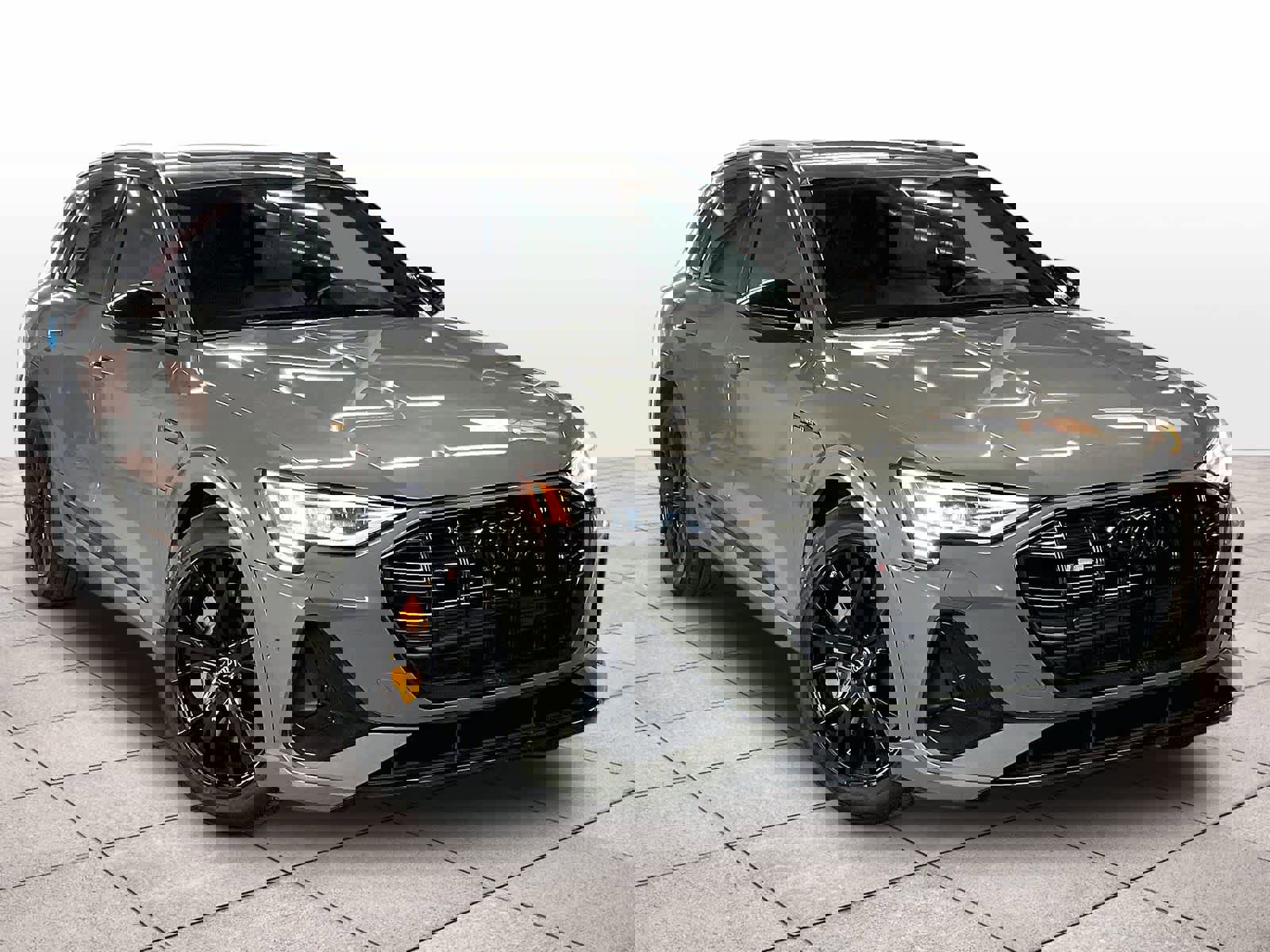 Used 2023 Audi e-tron Chronos w/ Chronos Package image 2