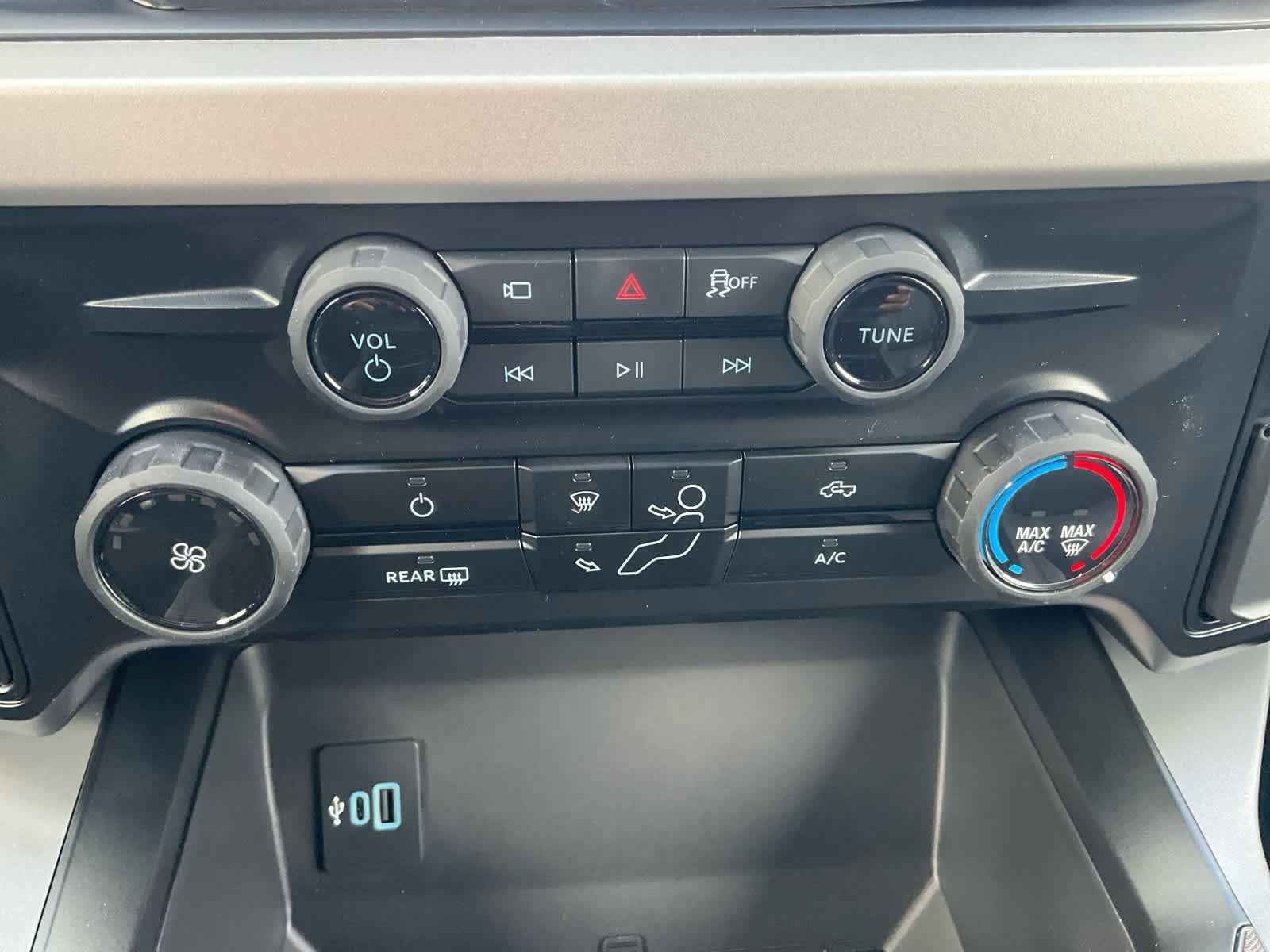 New 2026 Ford F250 XLT w/ 360-Degree Camera Package image 26