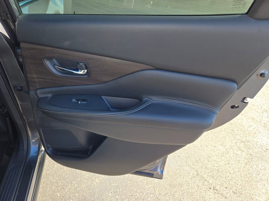 Used 2019 Nissan Murano Platinum image 8