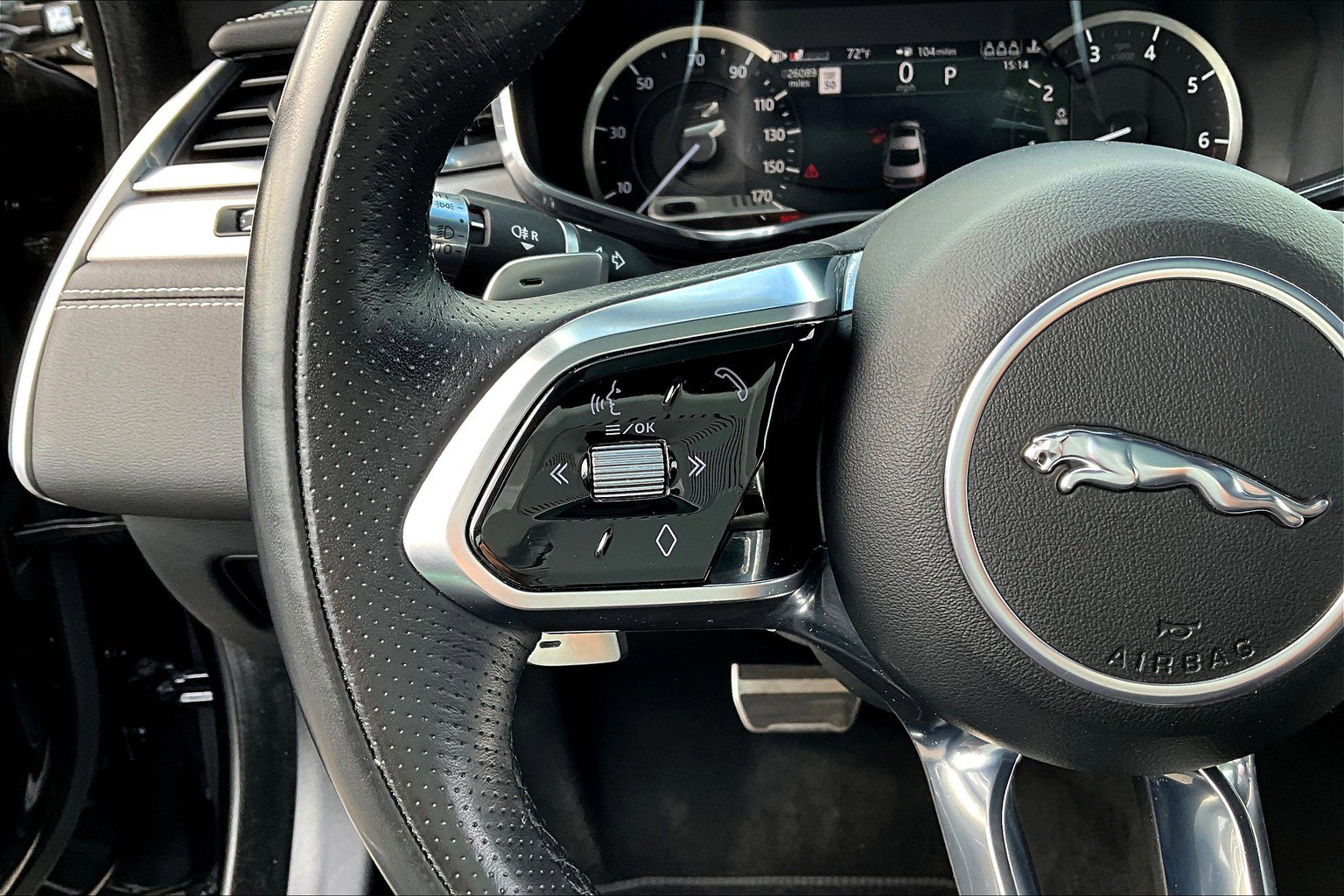 Used 2022 Jaguar XF R-Dynamic SE AWD/4WD image 27