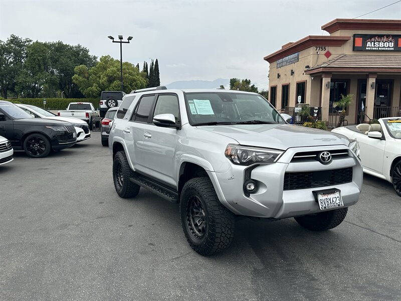 Used 2021 Toyota 4Runner SR5 Premium AWD/4WD image 6