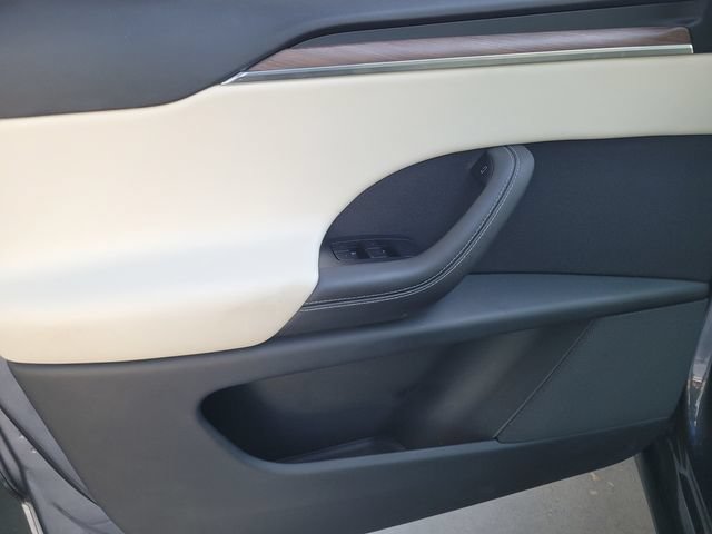 Used 2022 Tesla Model X AWD/4WD image 19