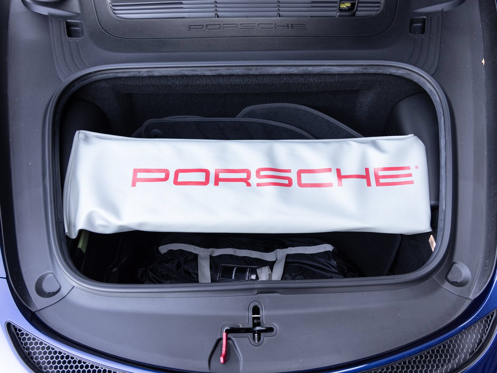 Certified 2021 Porsche 718 Cayman GT4 RWD image 32