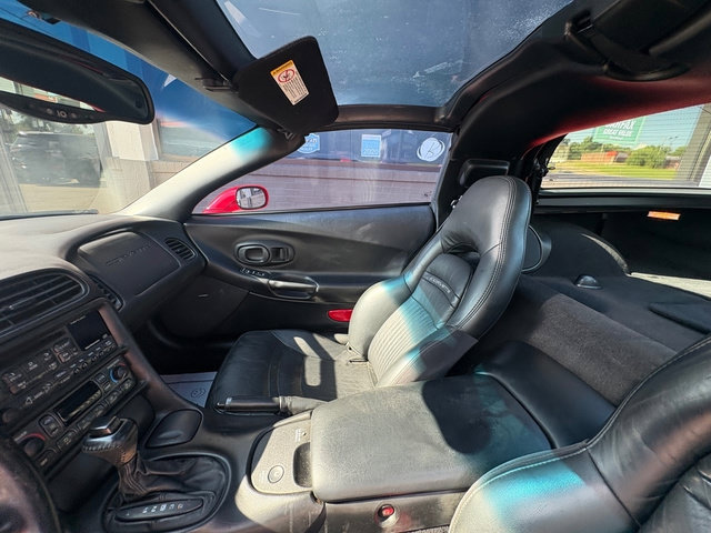 Used 2003 Chevrolet Corvette Coupe w/ Preferred Equipment Group RWD image 13