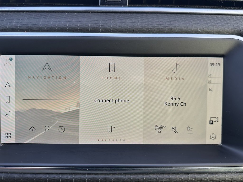 Used 2022 Land Rover Range Rover Evoque S image 26