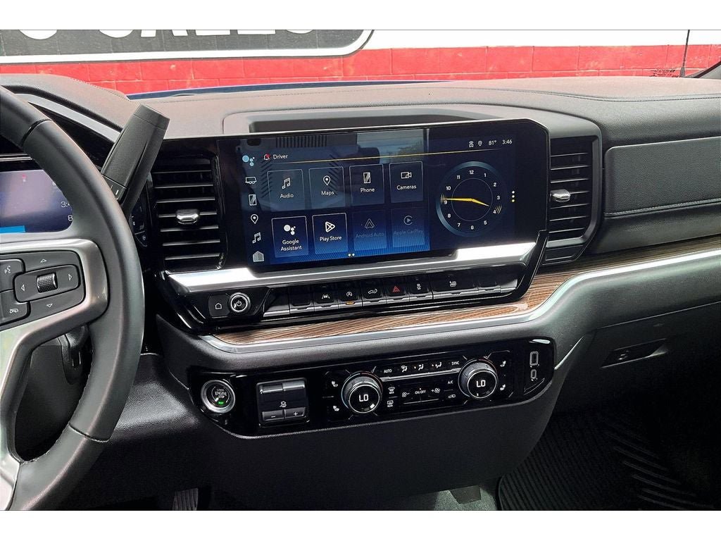 Used 2023 Chevrolet Silverado 1500 LT AWD/4WD image 7