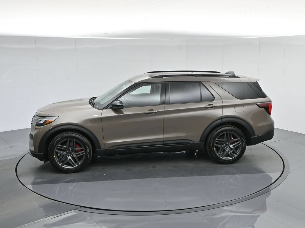 New 2026 Ford Explorer ST-Line w/ ST-Line Street Pack RWD image 42