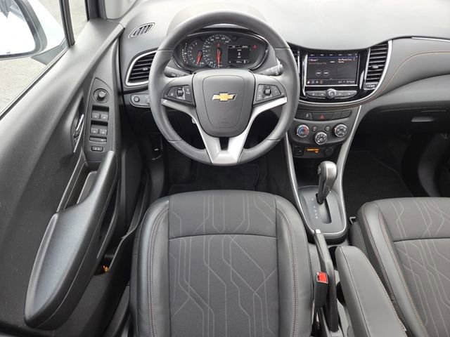 Certified 2022 Chevrolet Trax LT w/ LT Convenience Package AWD/4WD image 26