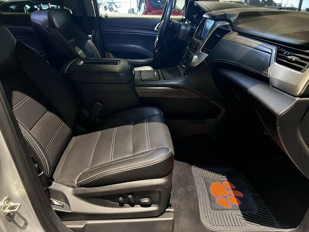 Used 2020 GMC Yukon XL Denali AWD/4WD image 25