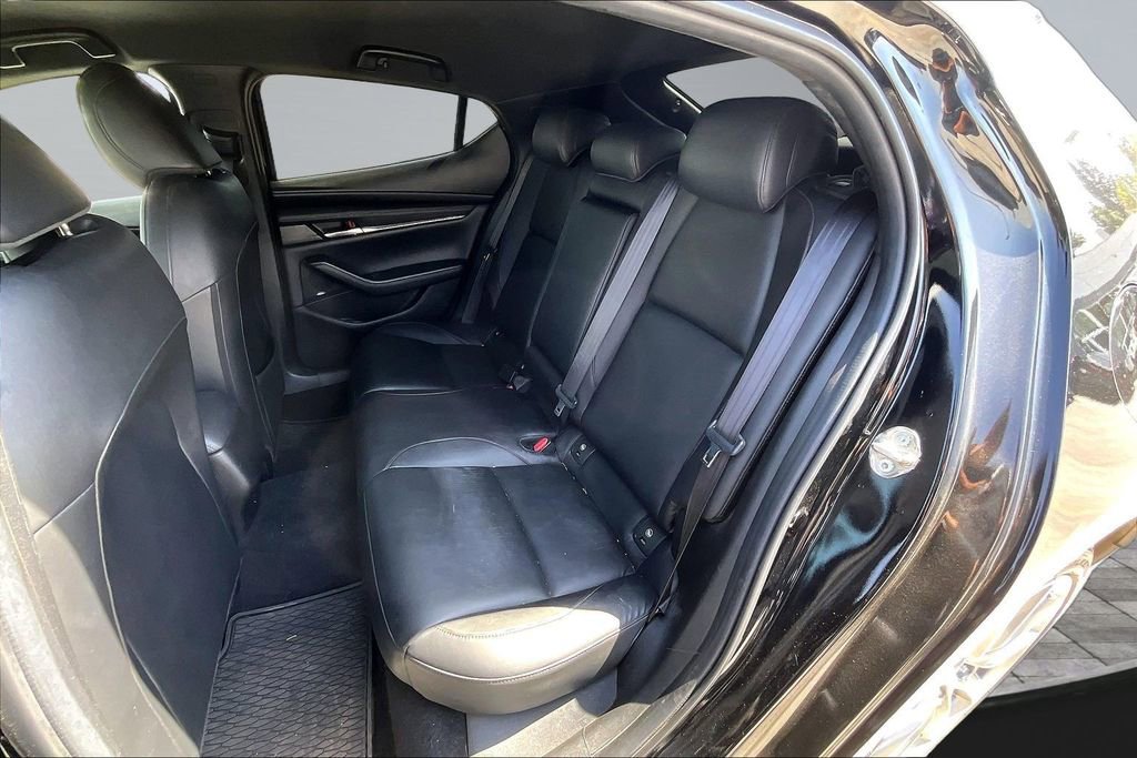 Used 2019 MAZDA MAZDA3 AWD Hatchback w/ Preferred Pkg image 19