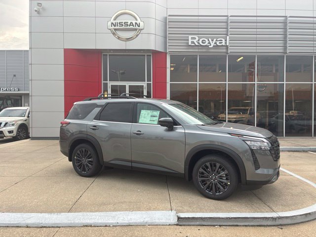 New 2026 Nissan Pathfinder SL w/ SL Premium Package FWD image 1
