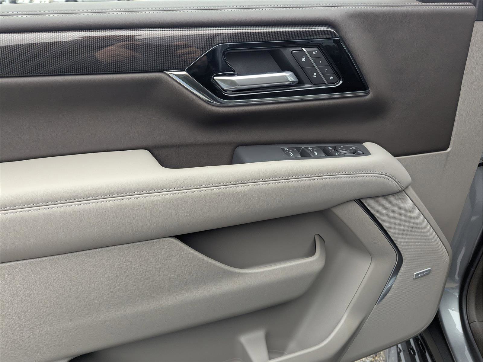 New 2026 GMC Yukon XL Elevation image 20