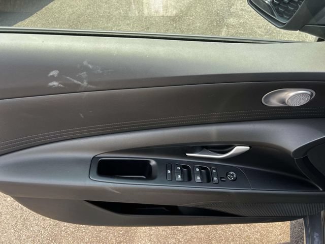 Certified 2024 Hyundai Elantra SEL FWD image 15