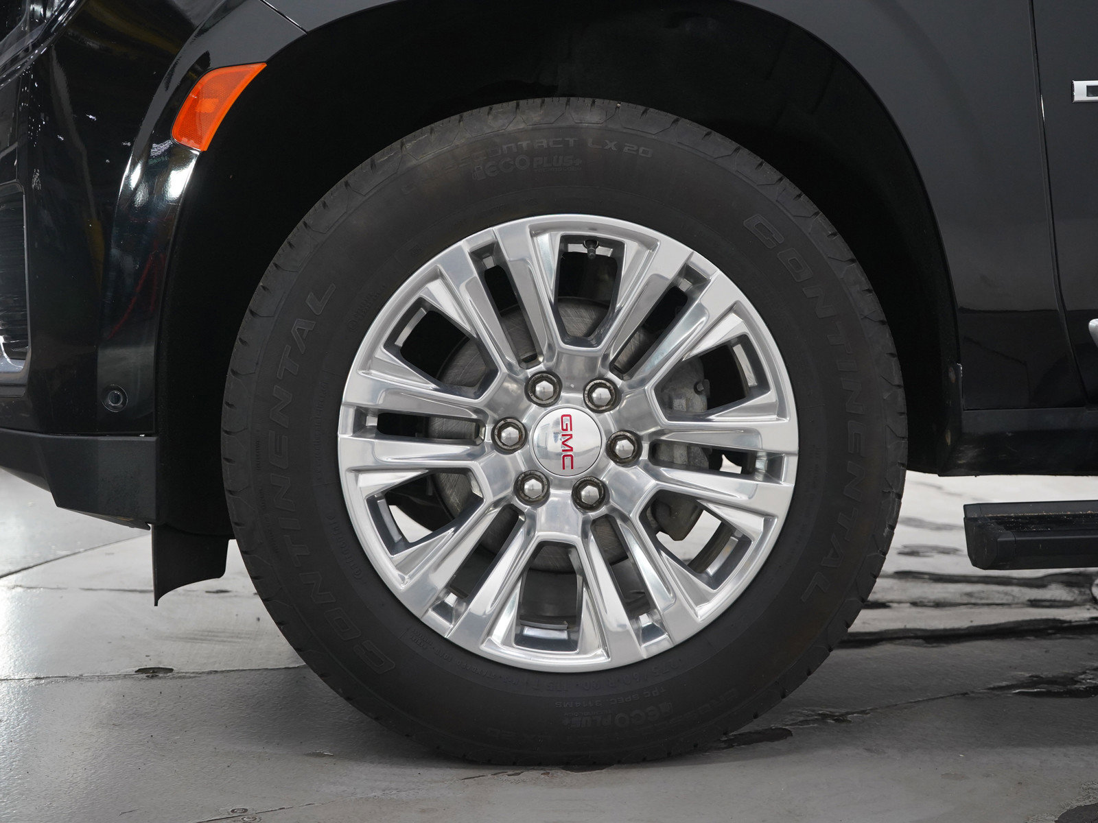 Used 2023 GMC Yukon XL Denali image 34