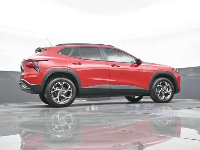 New 2026 Chevrolet Trax LT w/ Sunroof Package FWD image 43