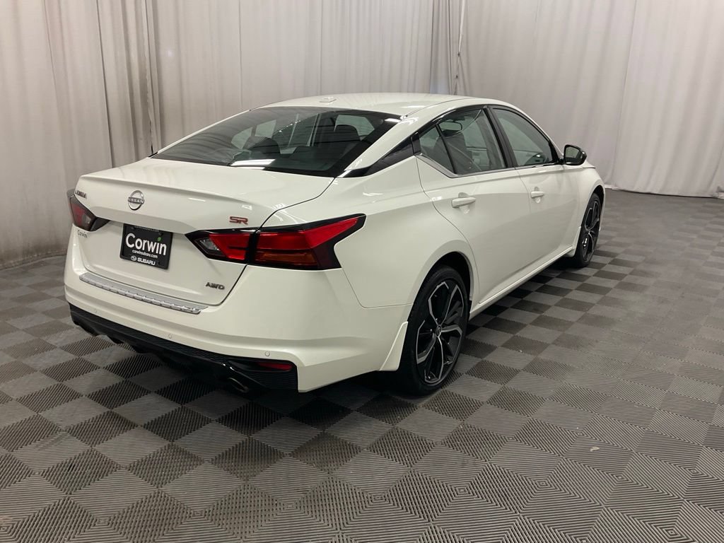 Used 2023 Nissan Altima 2.5 SR AWD/4WD image 13