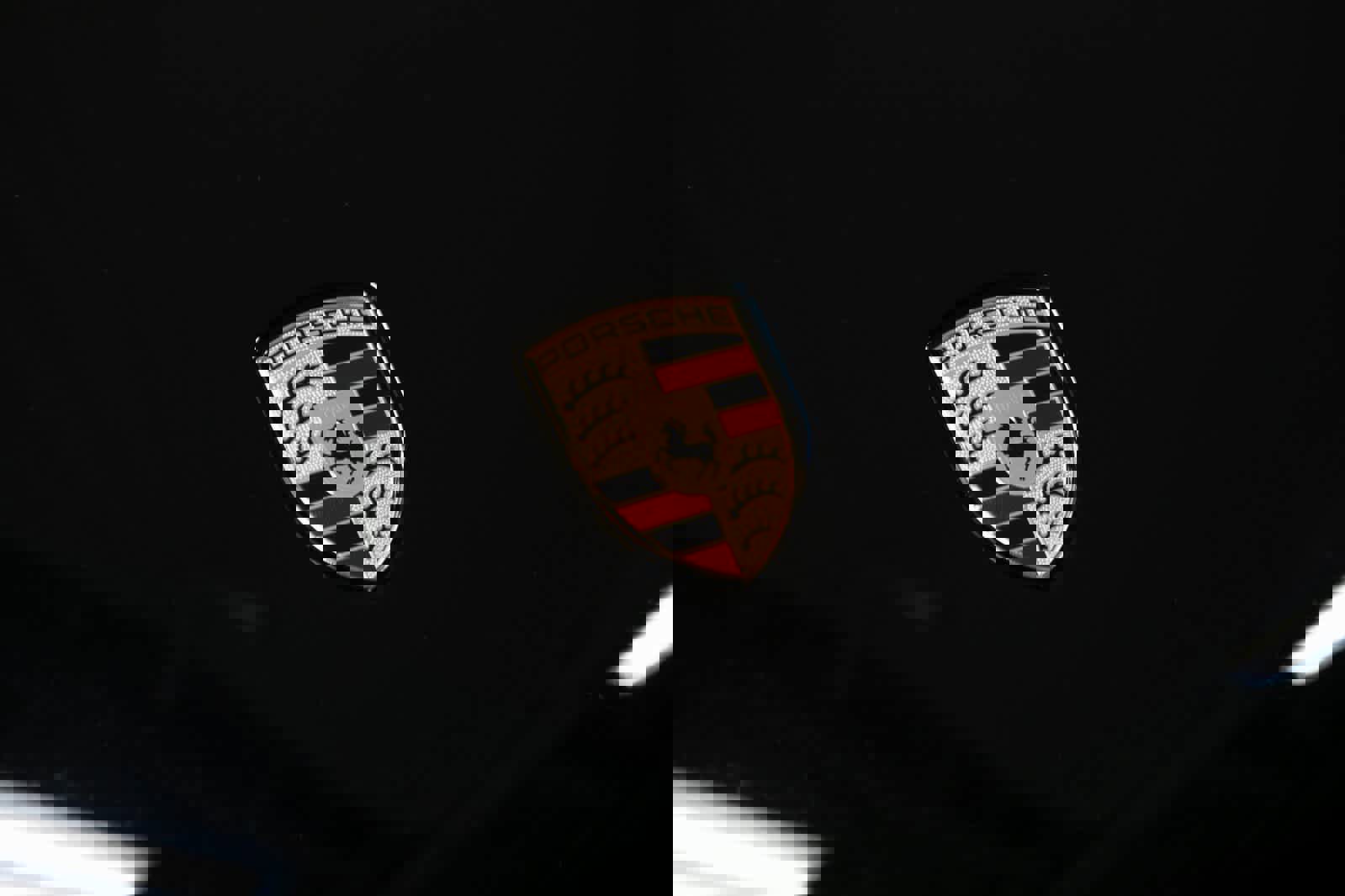 Certified 2025 Porsche Macan image 35