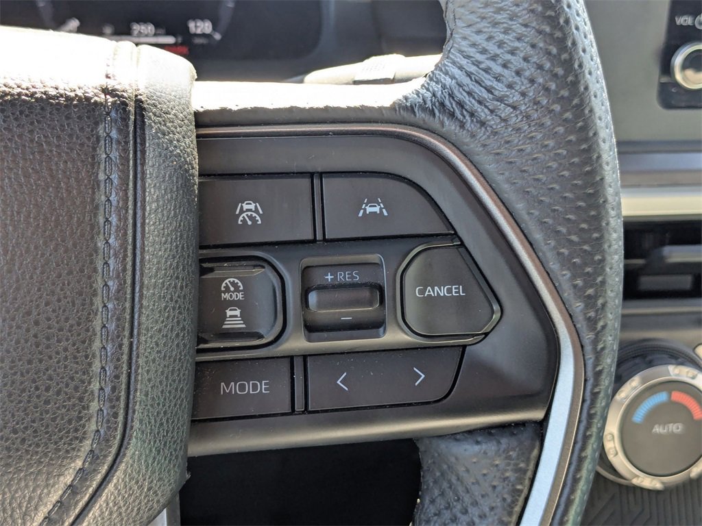 Used 2025 Toyota Tacoma TRD Off-Road image 17