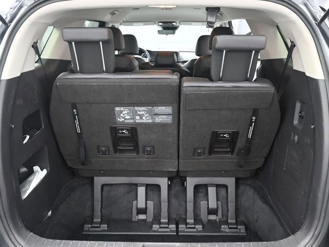 Used 2024 Kia Carnival LX image 28