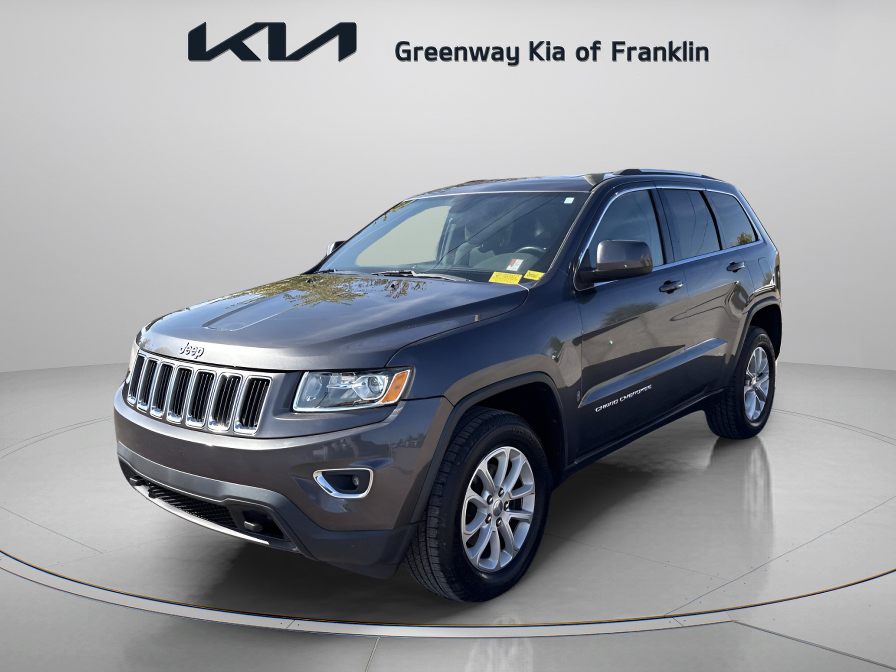 Used 2016 Jeep Grand Cherokee Laredo w/ Quick Order Package 23E AWD/4WD image 3
