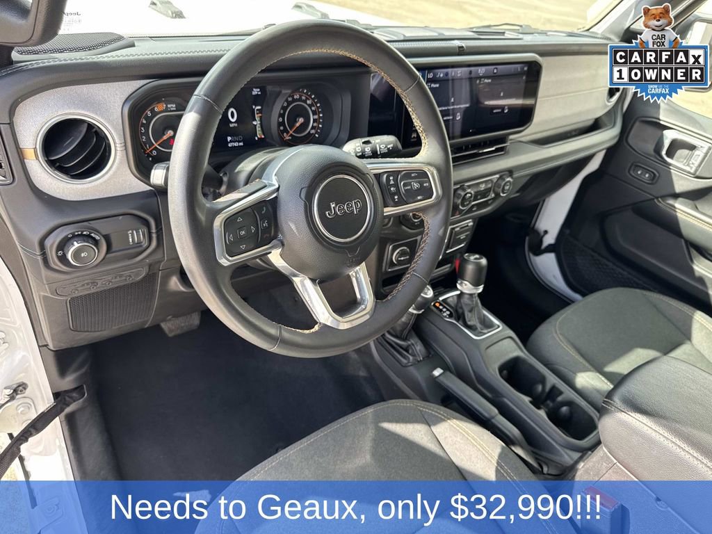 Used 2024 Jeep Wrangler Unlimited Sahara AWD/4WD image 40