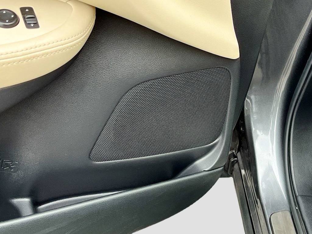 Used 2022 Nissan Murano SL w/ SL Moonroof Package image 19