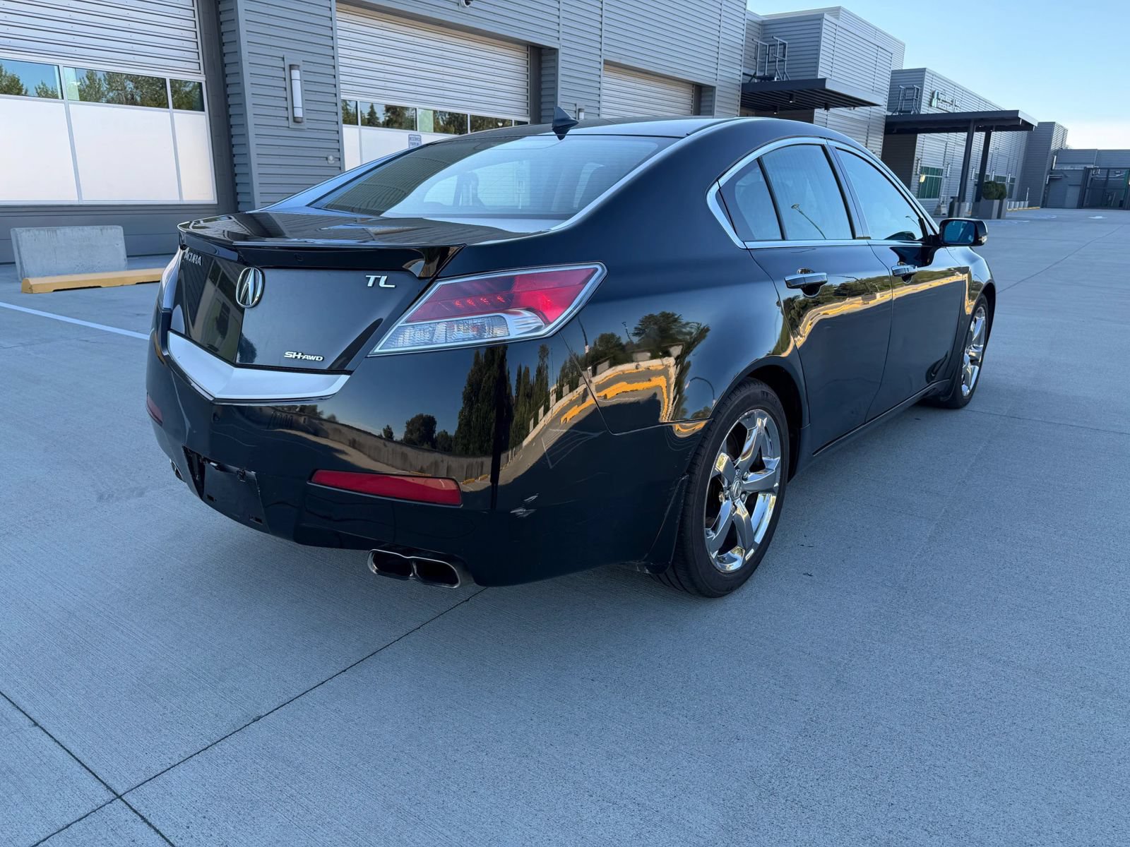 Used 2010 Acura TL SH-AWD image 5